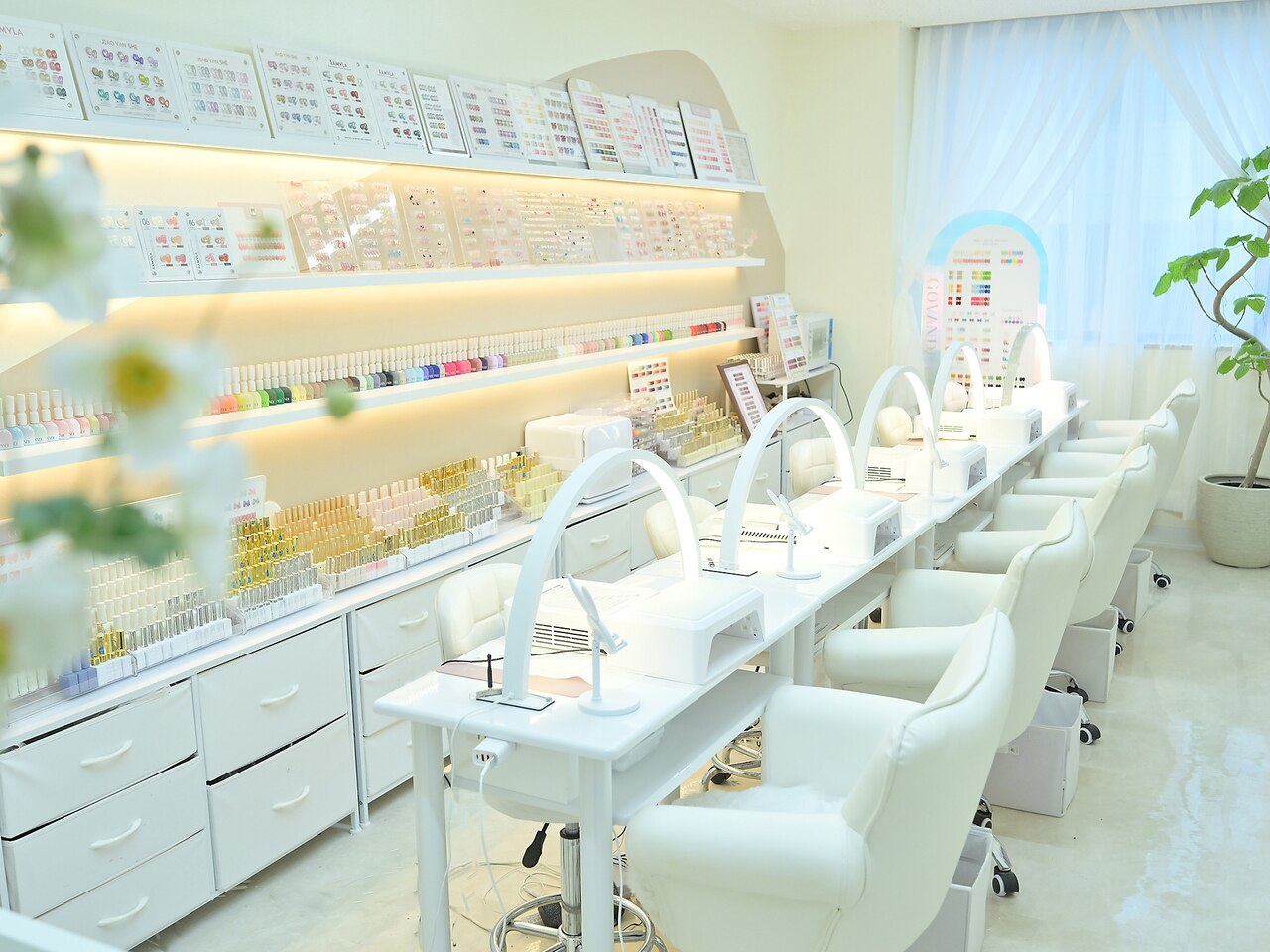 NA nail salon 店内｜心斎橋の完全個室ネイルサロン